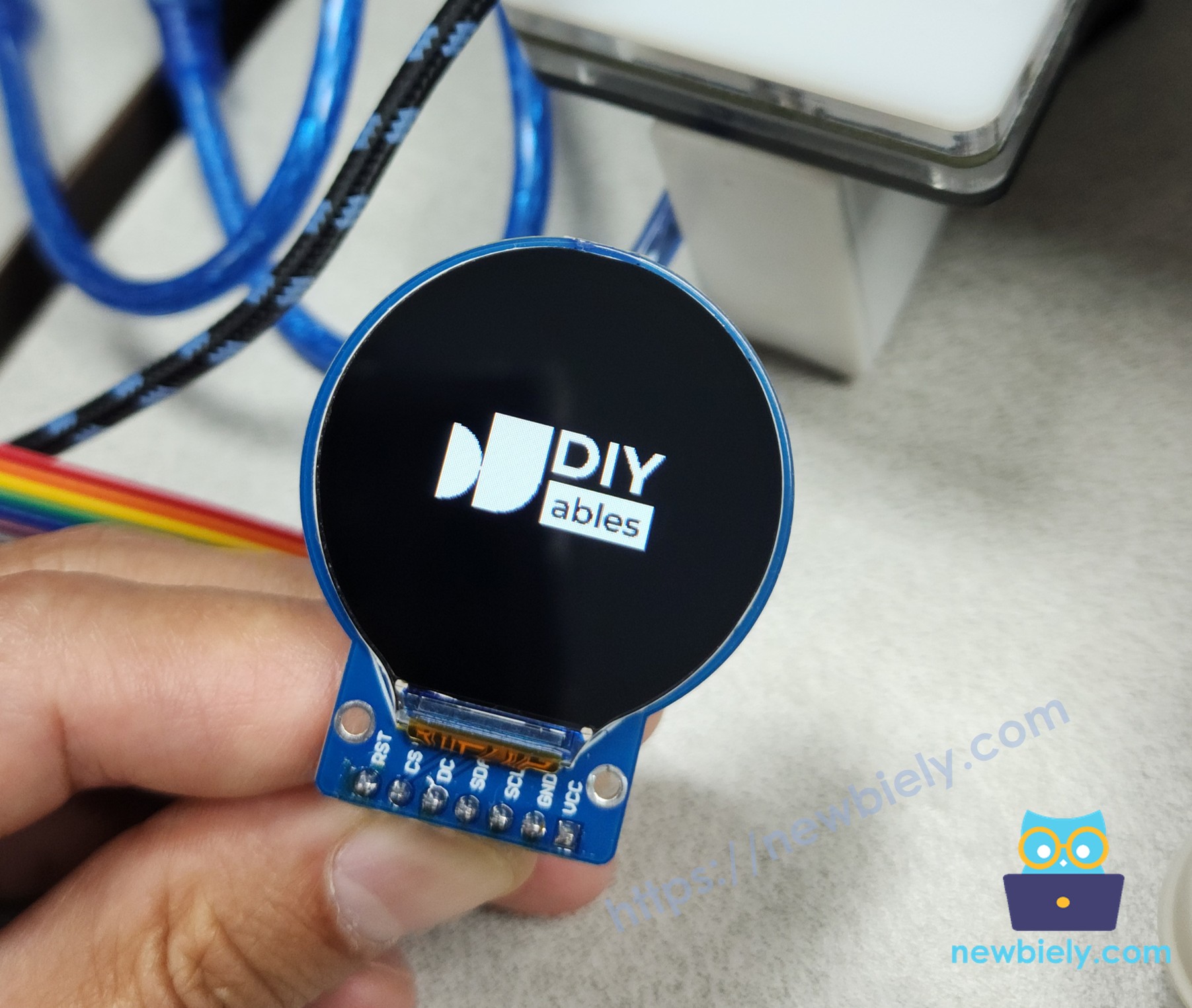 ESP32 Round Circular TFT LCD Display Screen display image from SD Card